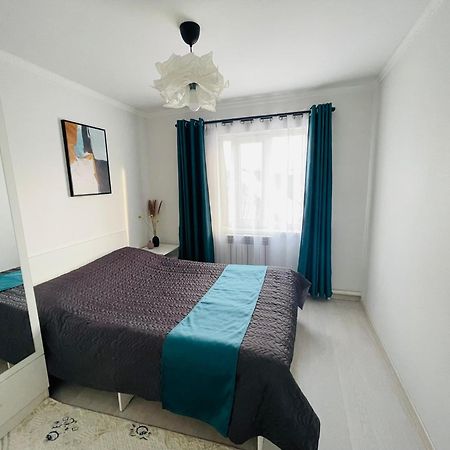 Guesthouse Greathome Karakol Esterno foto