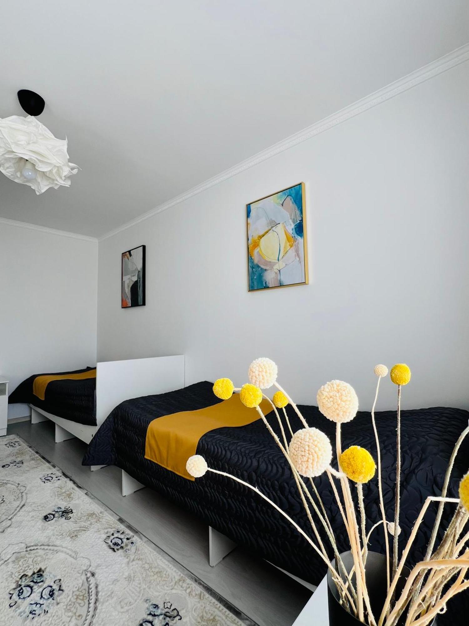 Guesthouse Greathome Karakol Esterno foto