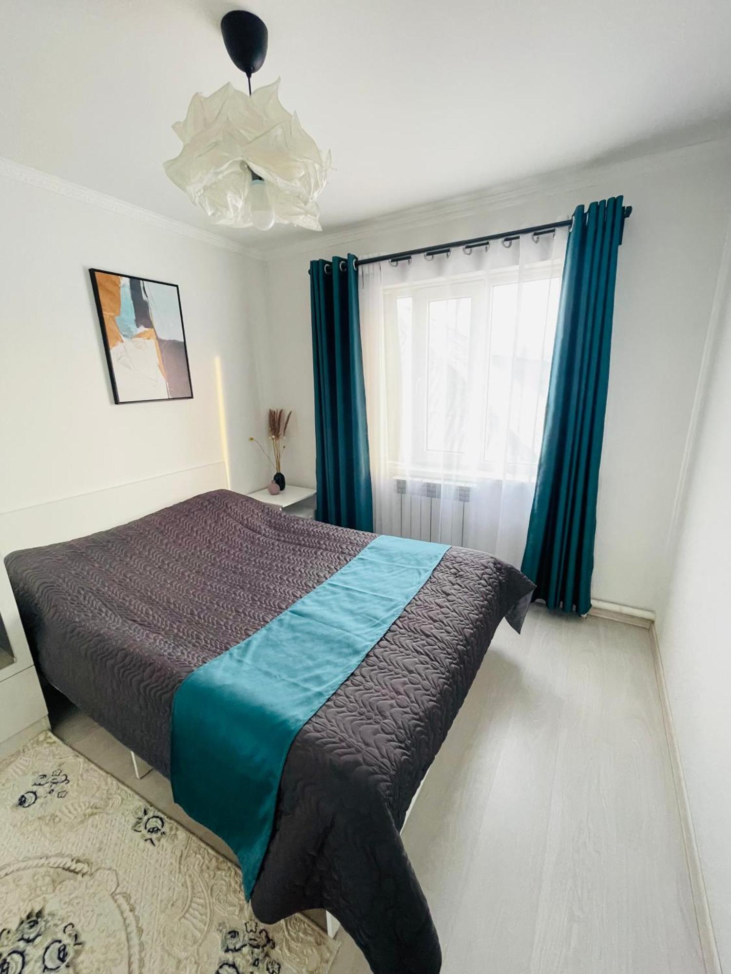 Guesthouse Greathome Karakol Esterno foto