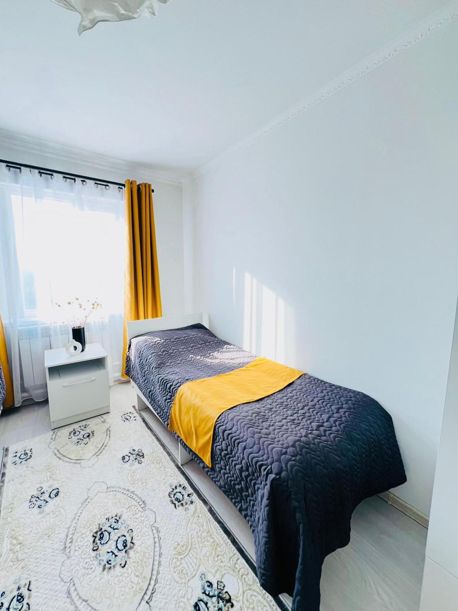 Guesthouse Greathome Karakol Esterno foto